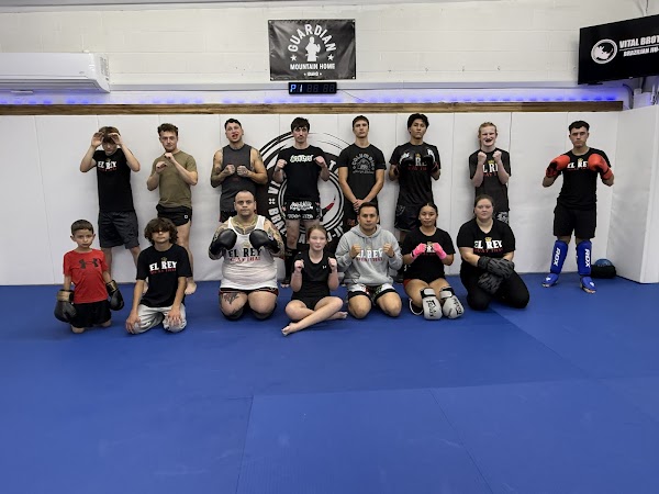 El Rey Muay Thai and Boxing